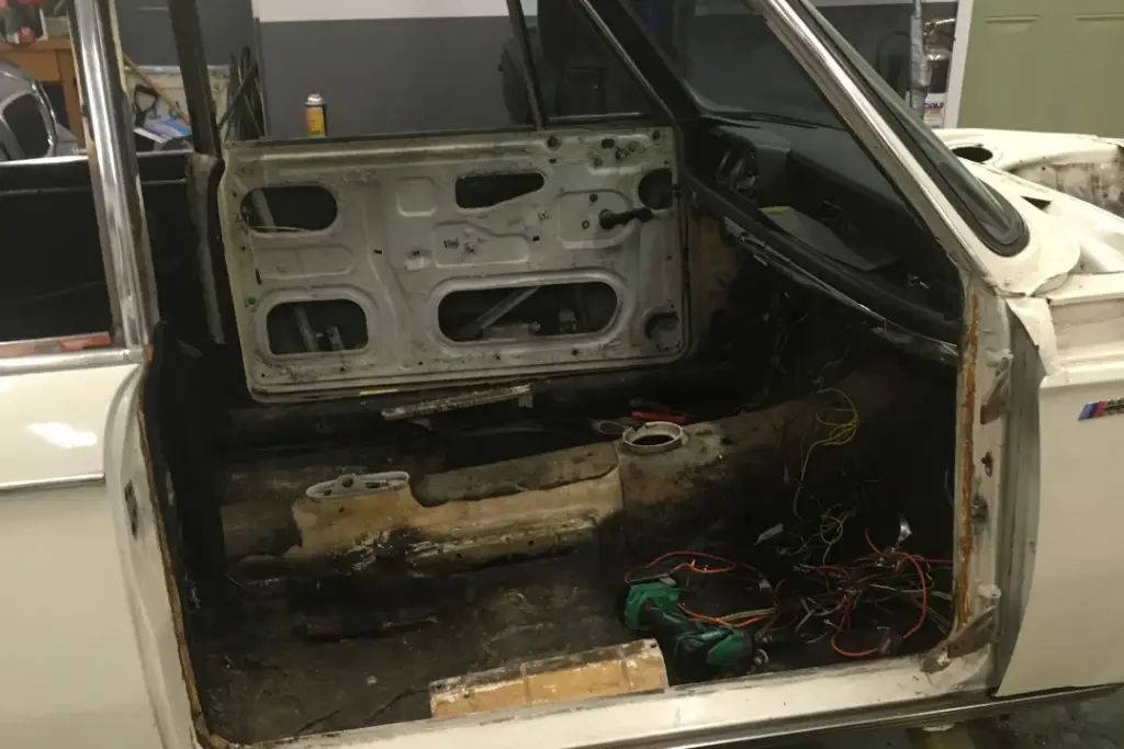 1968 BMW 1602 Florida Green Restoration / Build